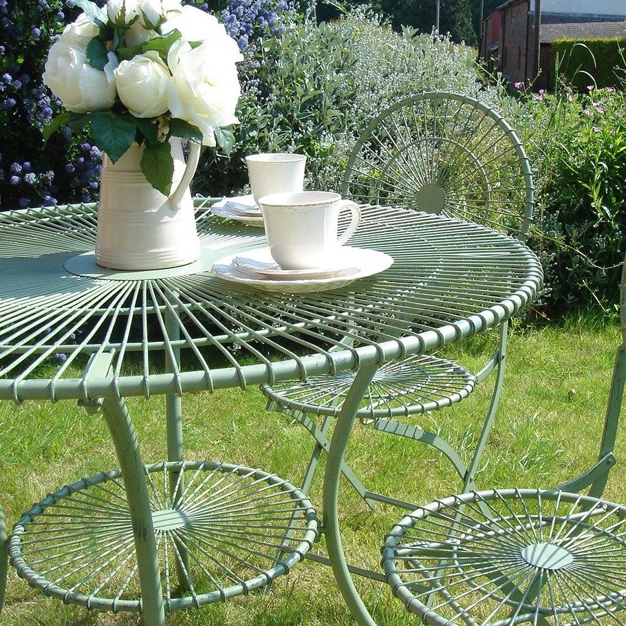 Green garden table 100cm Bliss and Bloom
